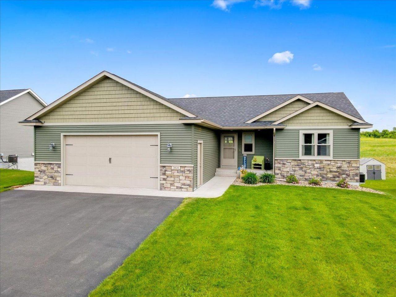 364 Prairie Lane, New Richmond, WI 54016