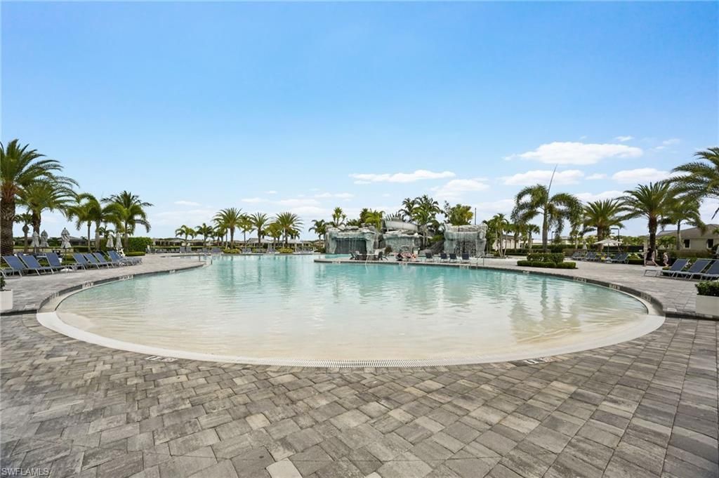 19685 The Place Blvd, Estero, FL 33928 Photo