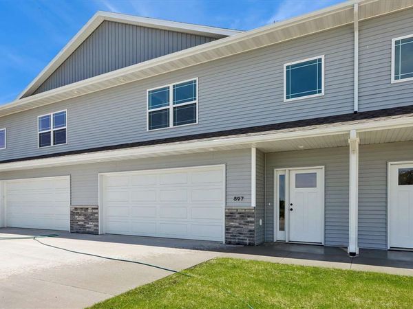 899 North Street, Williamsburg, IA 52361