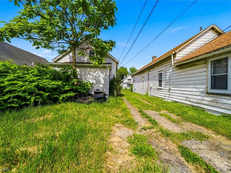 3449 E 71st Street , Cleveland, OH 44127 Photo 21