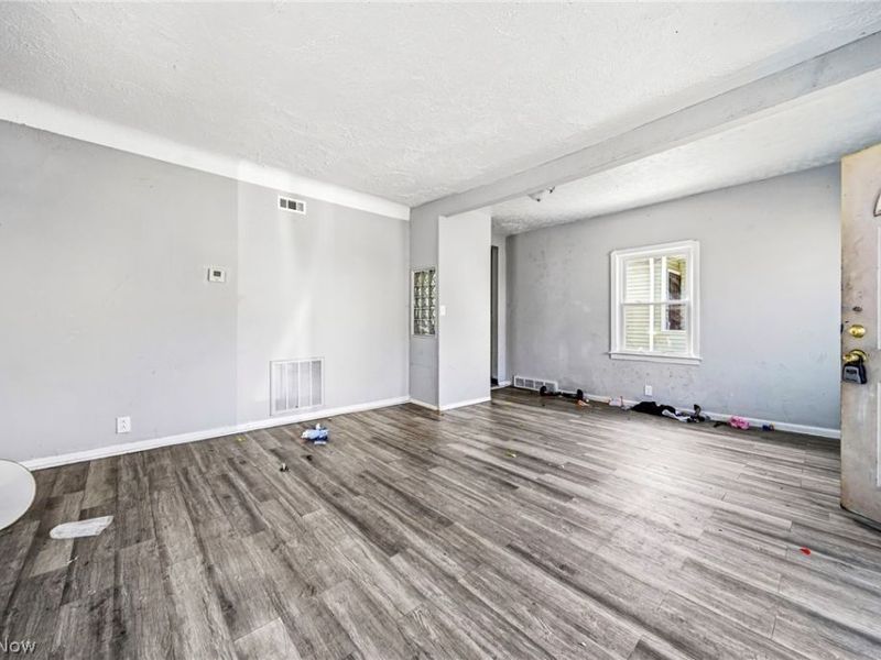 3449 E 71st Street , Cleveland, OH 44127 Photo 3
