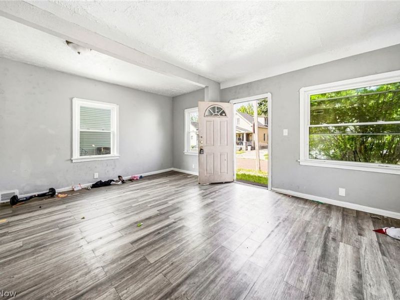 3449 E 71st Street , Cleveland, OH 44127 Photo 4