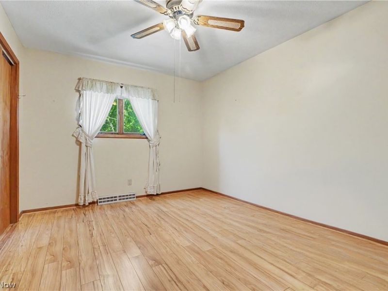 4250 Herr Fieldhouse Road, Southington, OH 44470 Photo 19