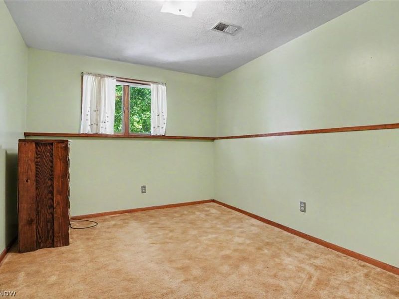 4250 Herr Fieldhouse Road, Southington, OH 44470 Photo 21