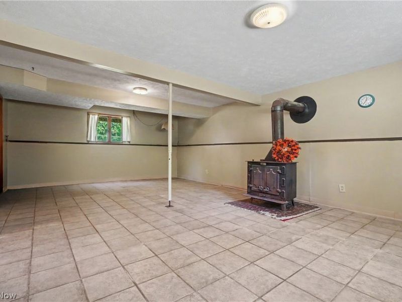 4250 Herr Fieldhouse Road, Southington, OH 44470 Photo 25