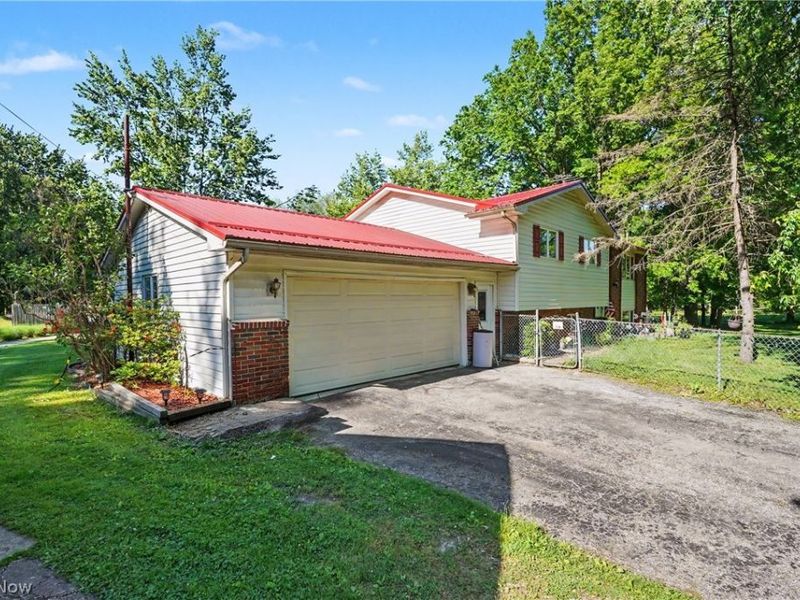 4250 Herr Fieldhouse Road, Southington, OH 44470 Photo 46