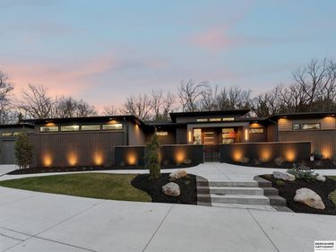 23303 K Plaza, Elkhorn, NE 68022
