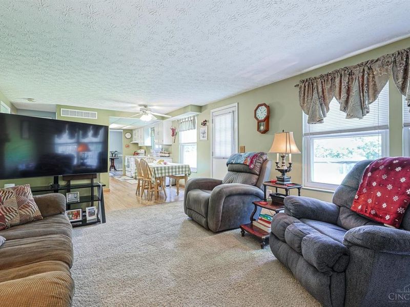 1146 Hickorylake Drive, Delhi Twp, OH 45233 Photo 11