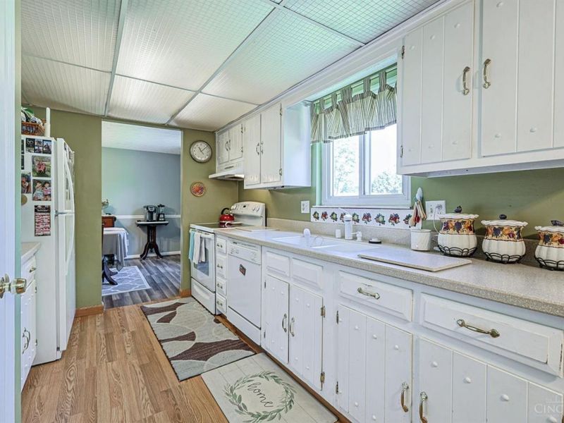 1146 Hickorylake Drive, Delhi Twp, OH 45233 Photo 15