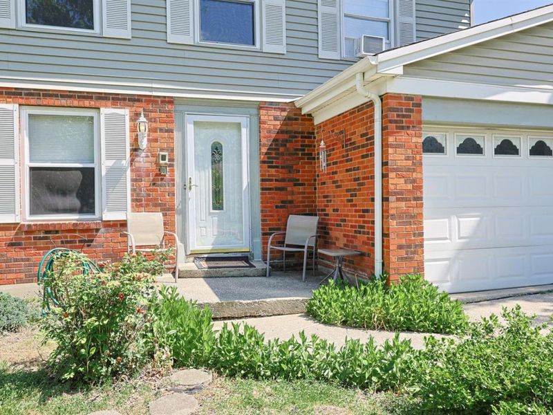 1146 Hickorylake Drive, Delhi Twp, OH 45233 Photo 3
