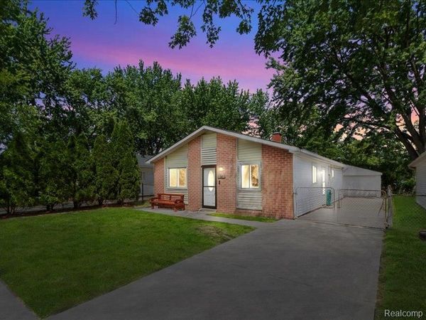 9255 Sylvia Street, Taylor, MI 48180