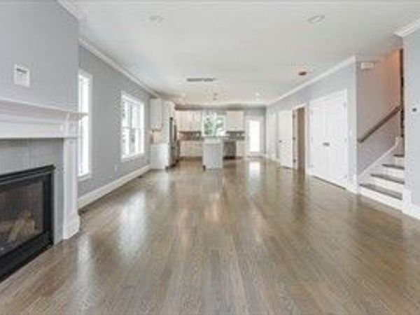 46 Murray Hill Road, Boston, MA 02131