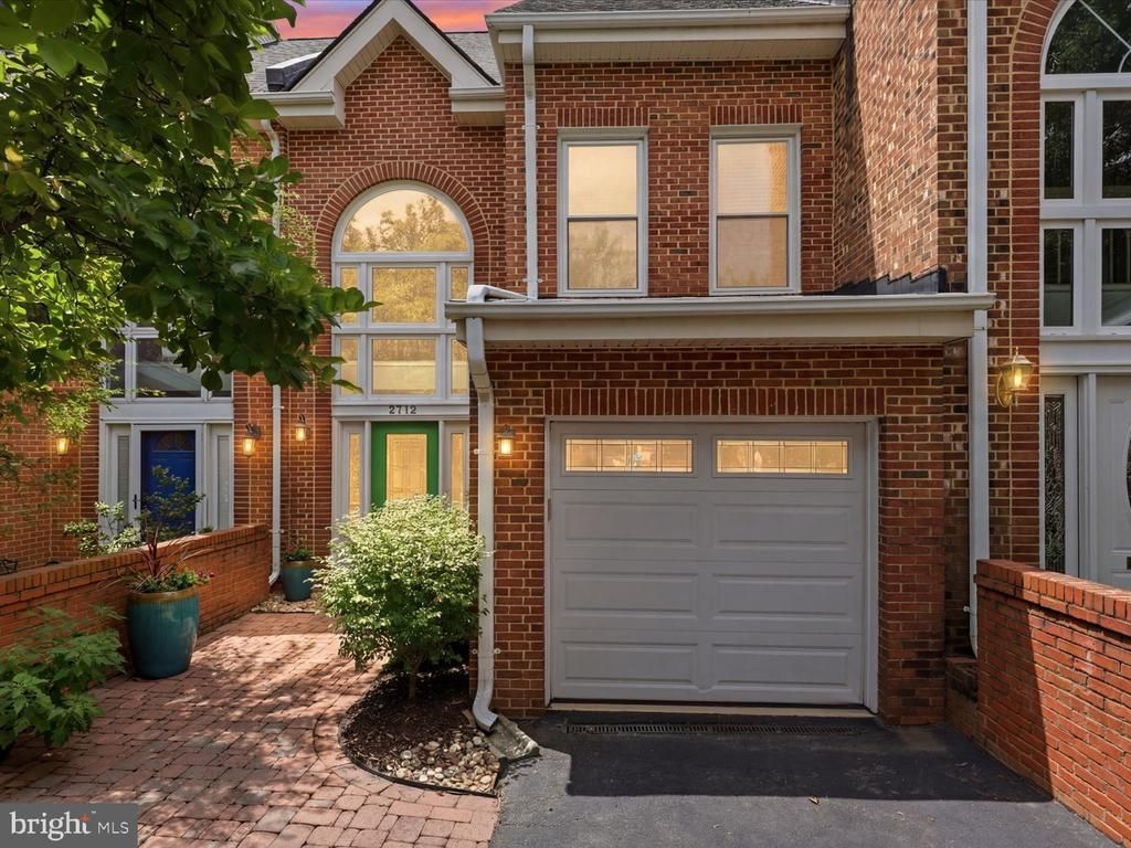 2712 KENWOOD AVENUE, ALEXANDRIA, VA 22302