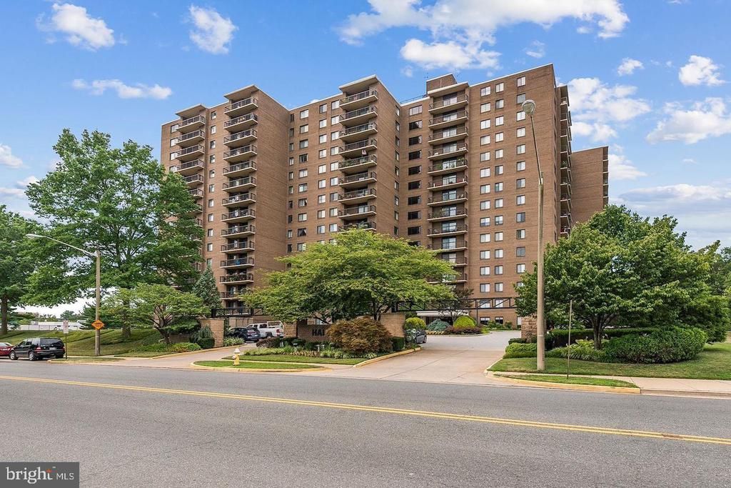 200 N Pickett Street N, Unit 1513, Alexandria, VA 22304 Main Photo