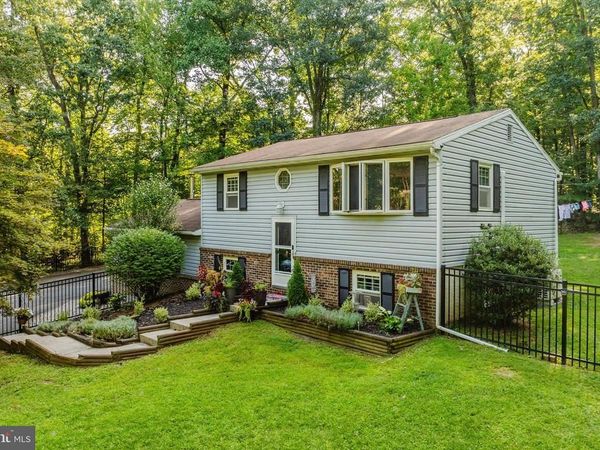 40 QUAKER HILL ROAD, MORGANTOWN, PA 19543