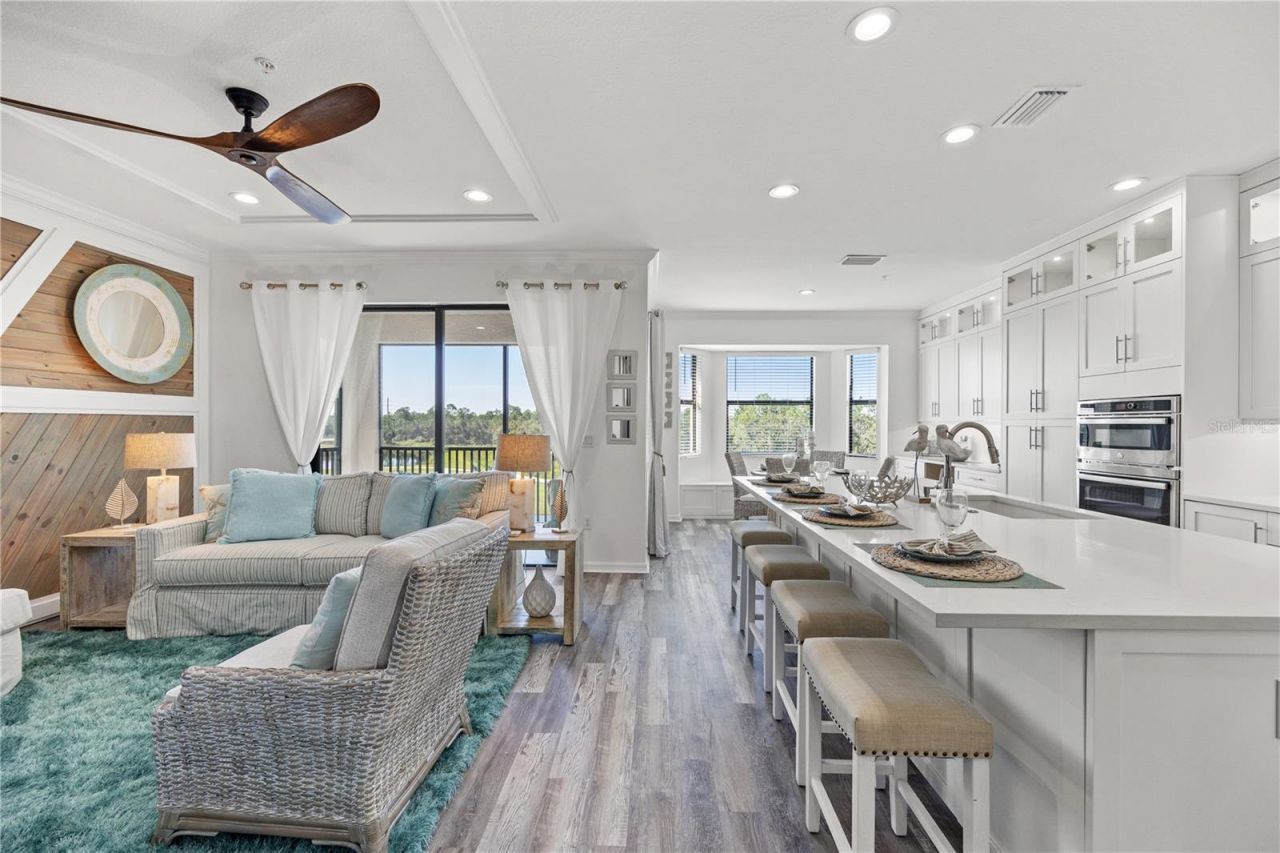 18114 Gawthrop Drive , Unit 402, Bradenton, FL 34211 Photo