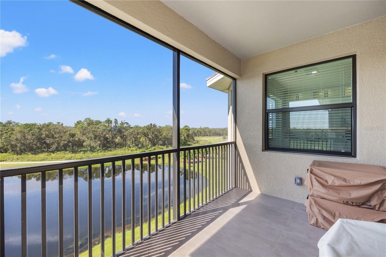18114 Gawthrop Drive , Unit 402, Bradenton, FL 34211 Photo