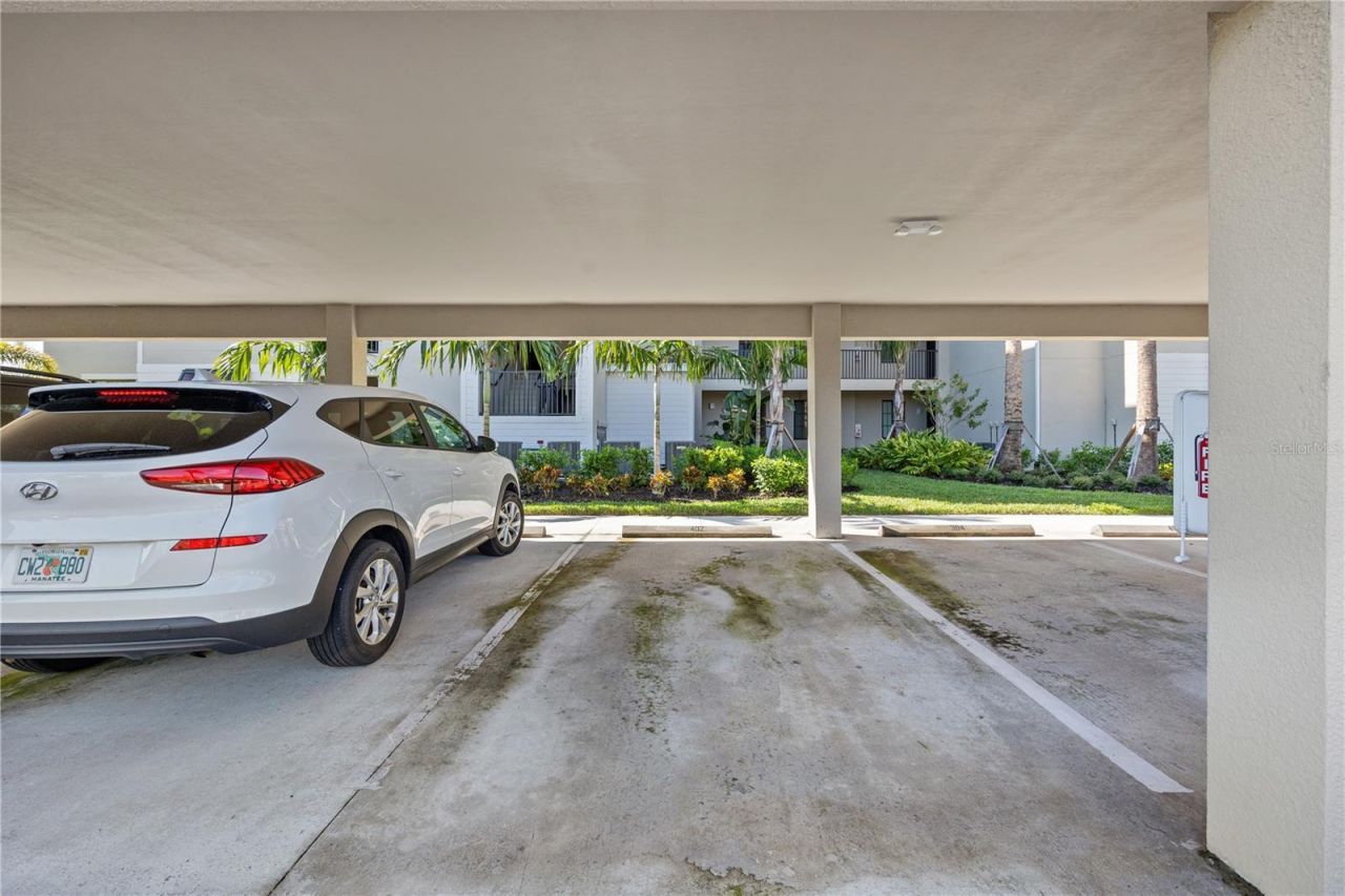 18114 Gawthrop Drive , Unit 402, Bradenton, FL 34211 Photo