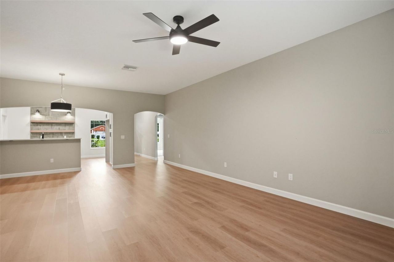 352 Garfield , Masaryktown, FL 34604 Photo