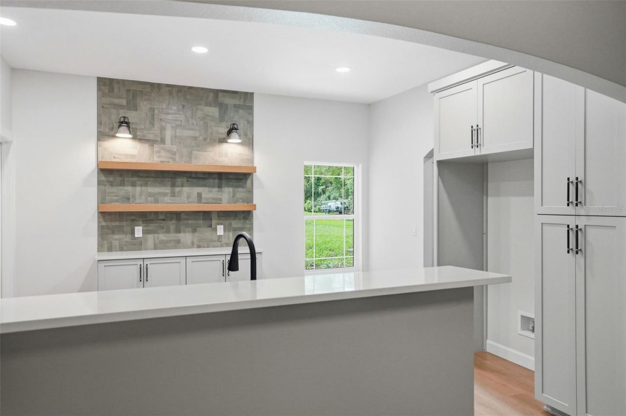 352 Garfield , Masaryktown, FL 34604 Photo