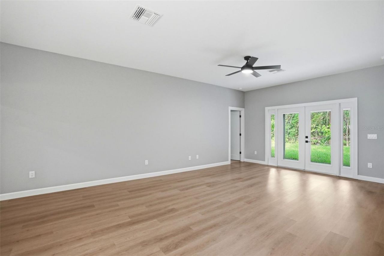 352 Garfield , Masaryktown, FL 34604 Photo