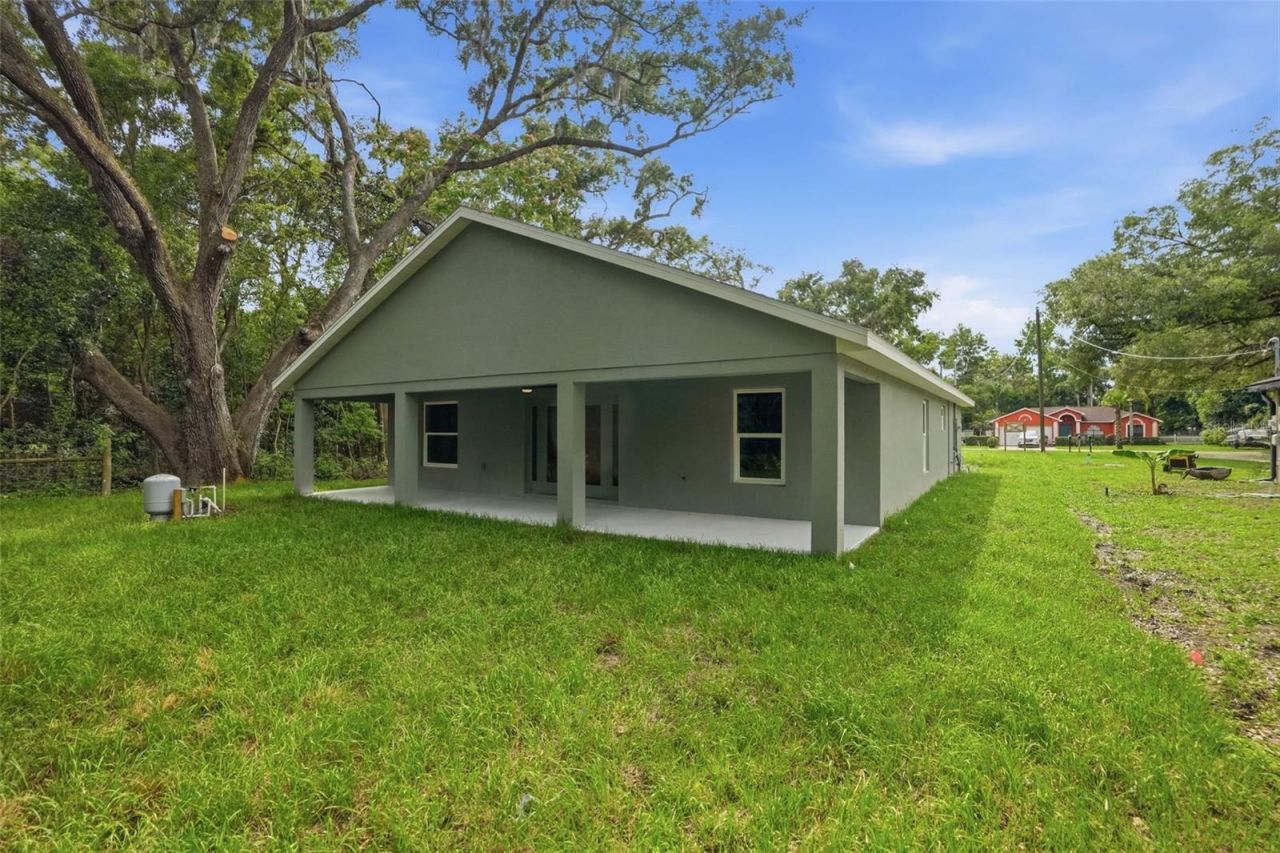 352 Garfield , Masaryktown, FL 34604 Photo