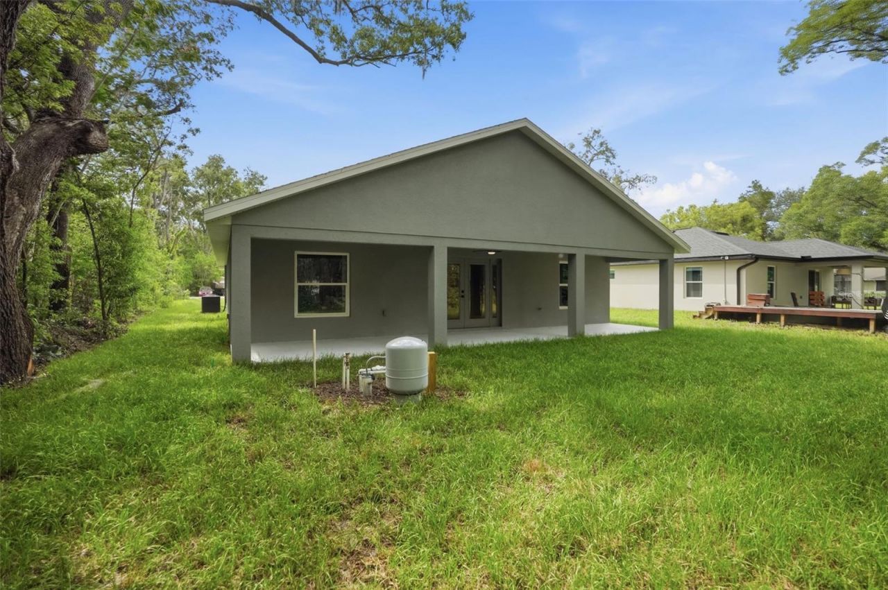 352 Garfield , Masaryktown, FL 34604 Photo
