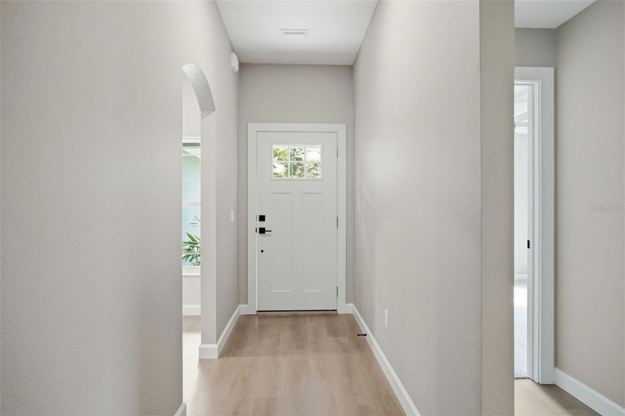 352 Garfield , Masaryktown, FL 34604 Photo