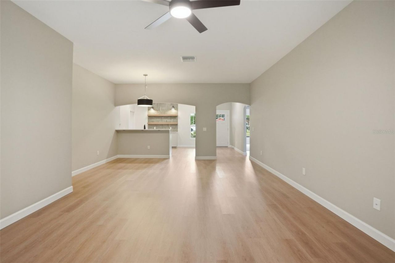 352 Garfield , Masaryktown, FL 34604 Photo