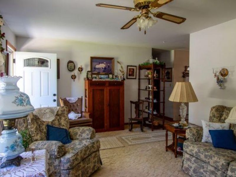 9366 Sandra Drive, New Paris, OH 45347 Photo 5