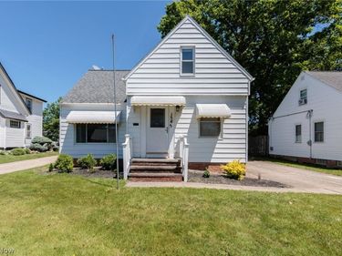 1565 Temple Avenue , Mayfield Heights, OH 44124
