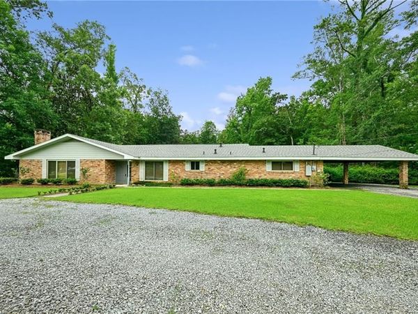 205 TCHEFUNCTE Drive, Covington, LA 70433