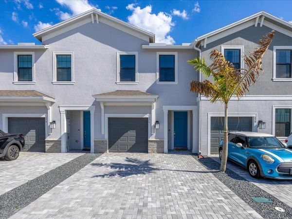 276 SW Sally Way, Stuart, FL 34997
