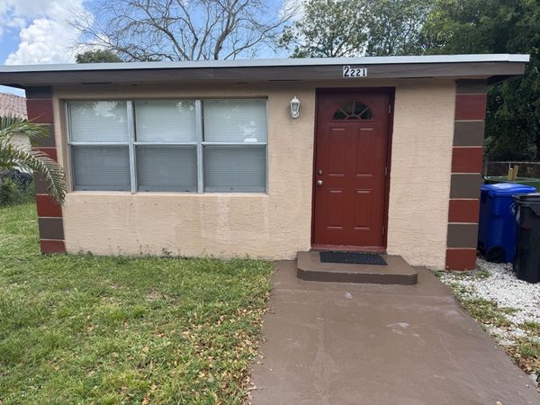2221 NW 6th Court, Fort Lauderdale, FL 33311