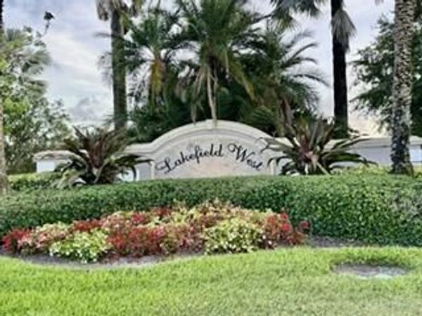 1965 S Club Drive S, Wellington, FL 33414