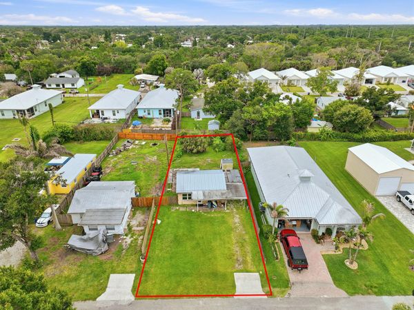 996 SW 34th Terrace, Palm City, FL 34990