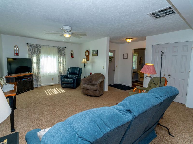 2561 Ballentine Pike, Springfield, OH 45502 Photo 12