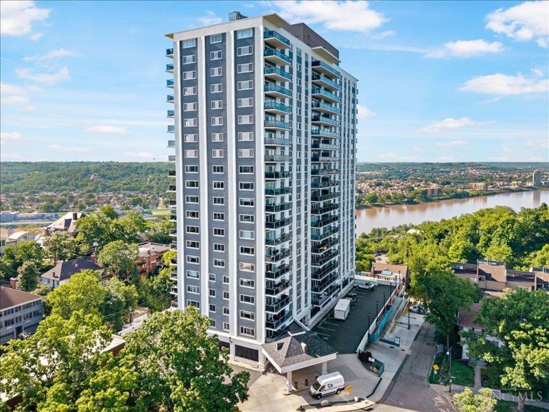 2200 Victory Parkway, Unit 2504, Cincinnati, OH 45206 Photo 1