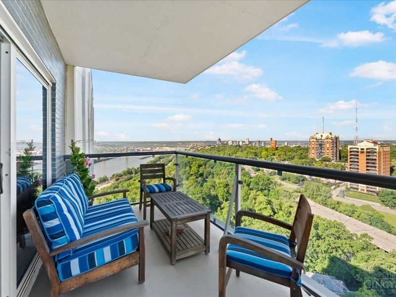 2200 Victory Parkway, Unit 2504, Cincinnati, OH 45206 Photo 58