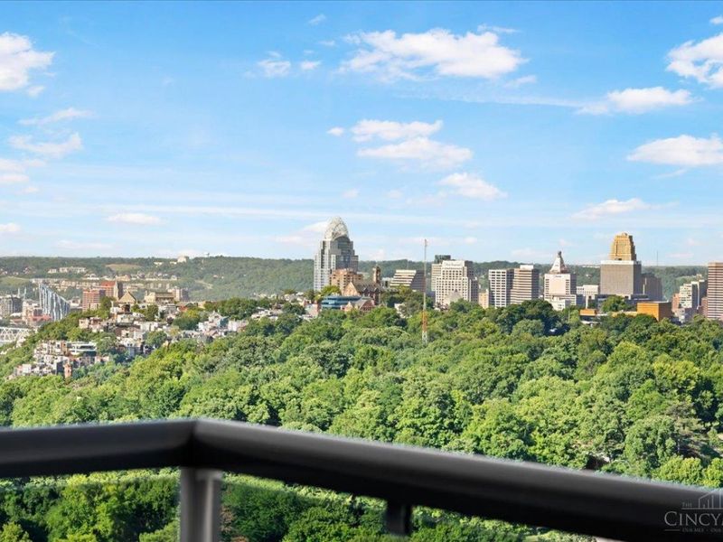 2200 Victory Parkway, Unit 2504, Cincinnati, OH 45206 Photo 67