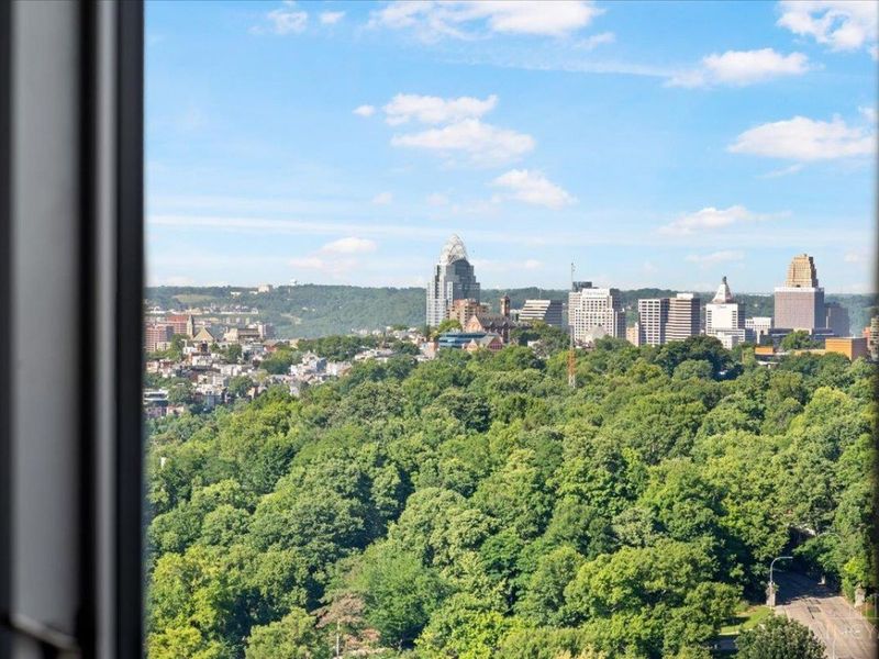 2200 Victory Parkway, Unit 2504, Cincinnati, OH 45206 Photo 71