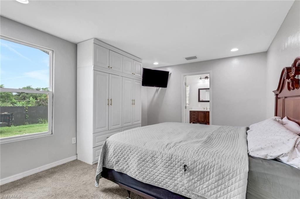 341 Golden Gate Blvd E, Naples, FL 34120 Photo