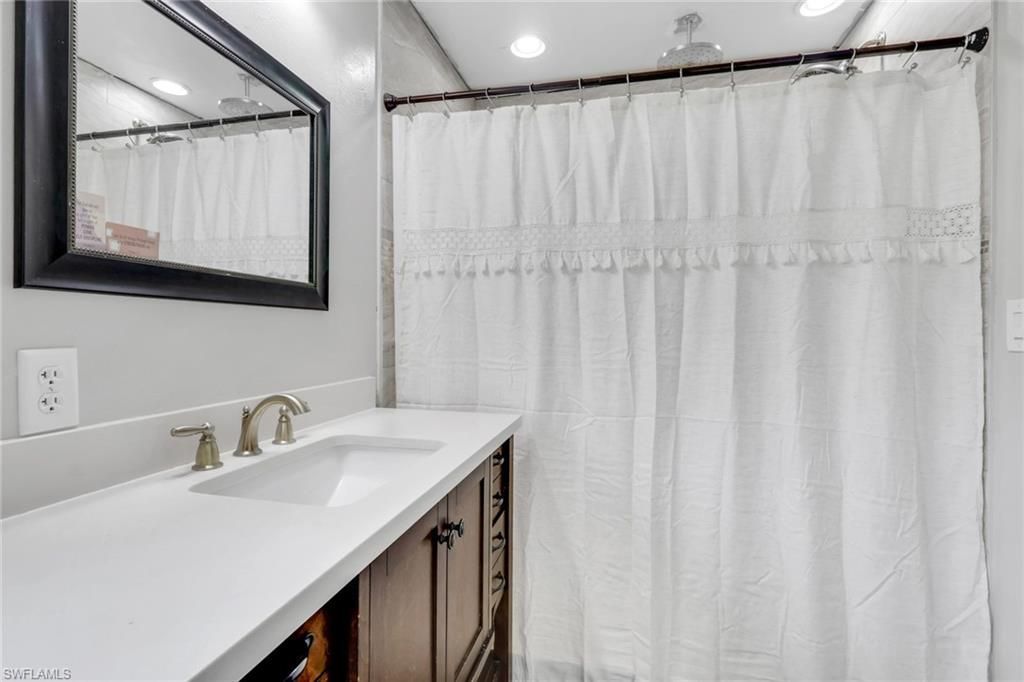 341 Golden Gate Blvd E, Naples, FL 34120 Photo