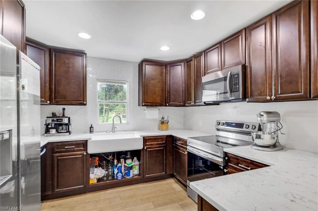 341 Golden Gate Blvd E, Naples, FL 34120 Photo