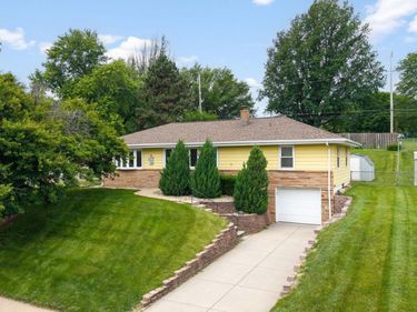 2812 S 76th Avenue, Omaha, NE 68124