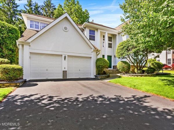 5 Yardley Manor Drive, Matawan, NJ 07747