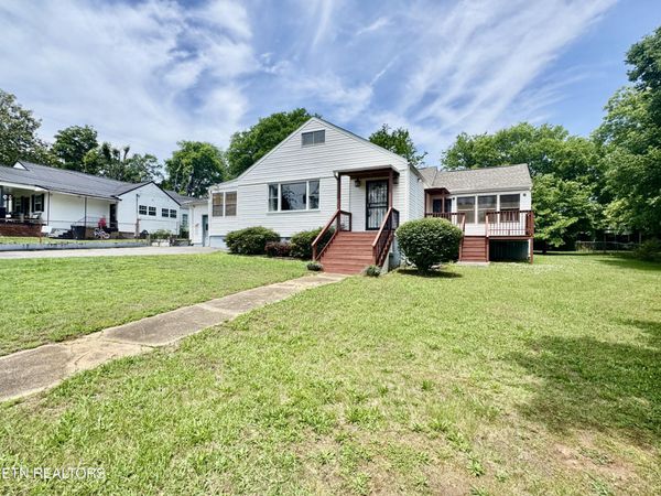 1703 Charles Drive, Knoxville, TN 37918