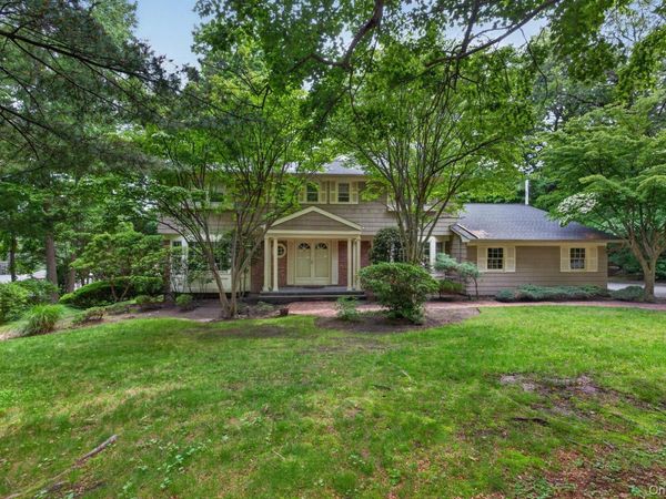 19 Seward Drive , Woodbury, NY 11797