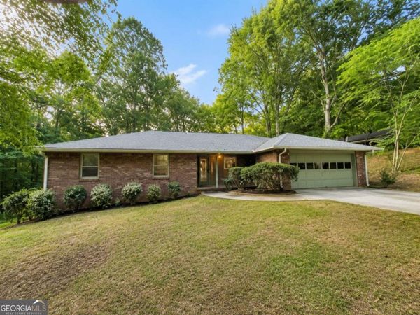 1512 Pine Circle, Lawrenceville, GA 30044