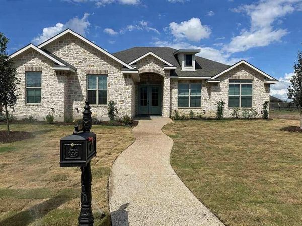 1033 Queen Elizabeth Drive, Waco, TX 76657